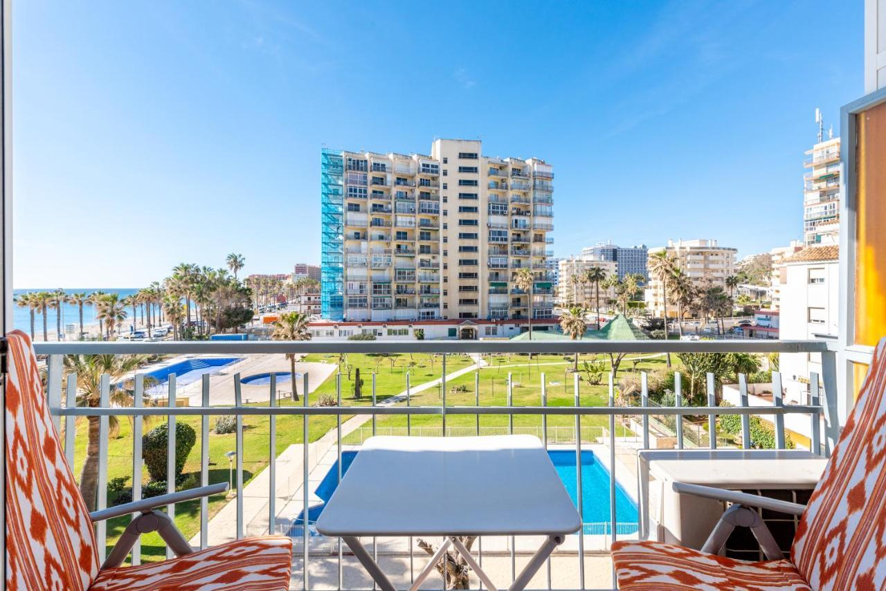 Sunny Seaside Apartment Arroyo De La Miel Luaran gambar